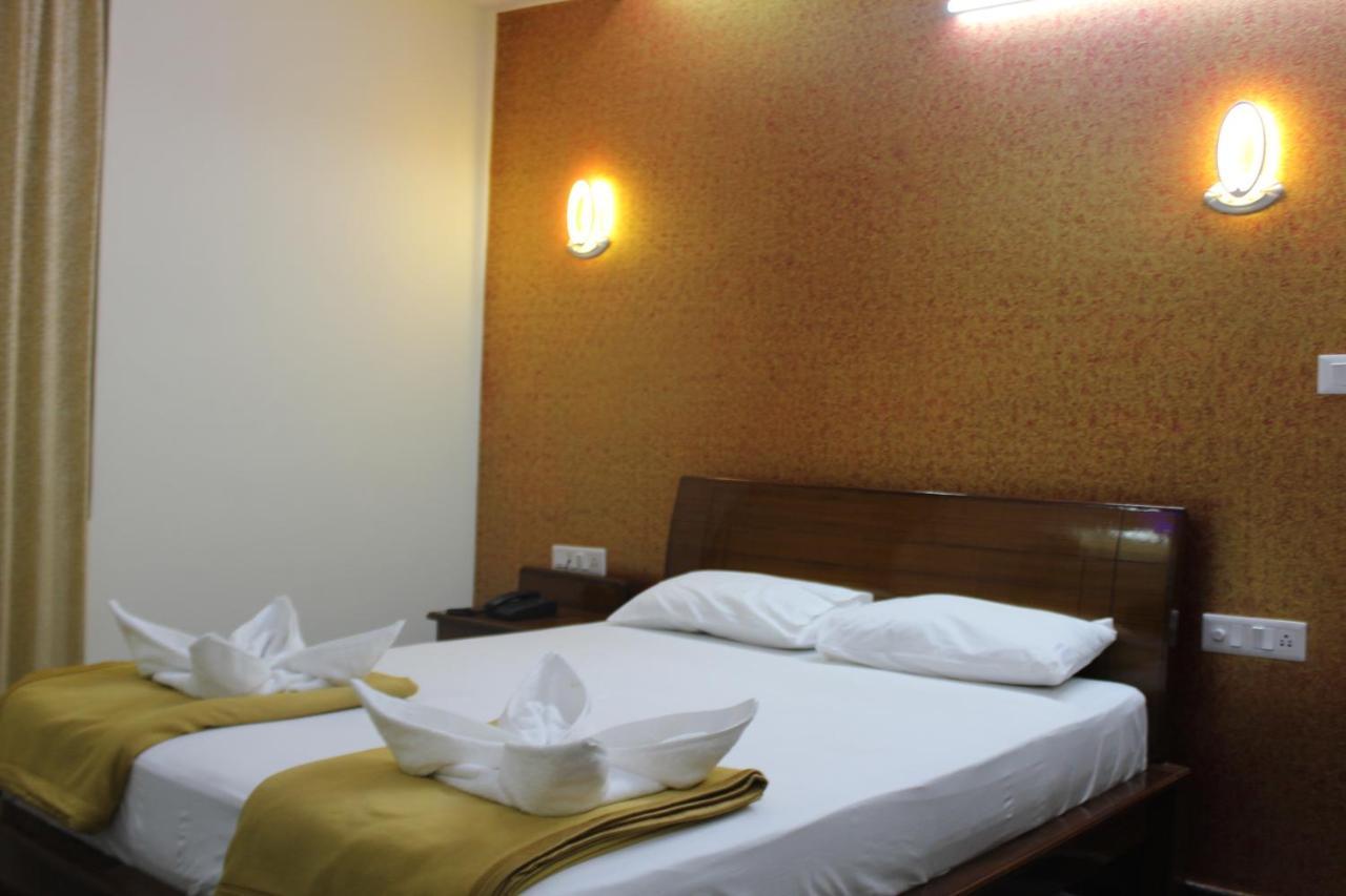 Golden Pride Hotel Kanakapura Luaran gambar